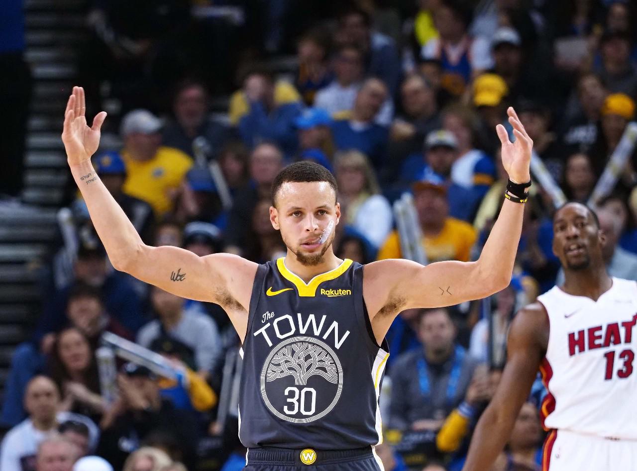 人在两出局 人在两出局